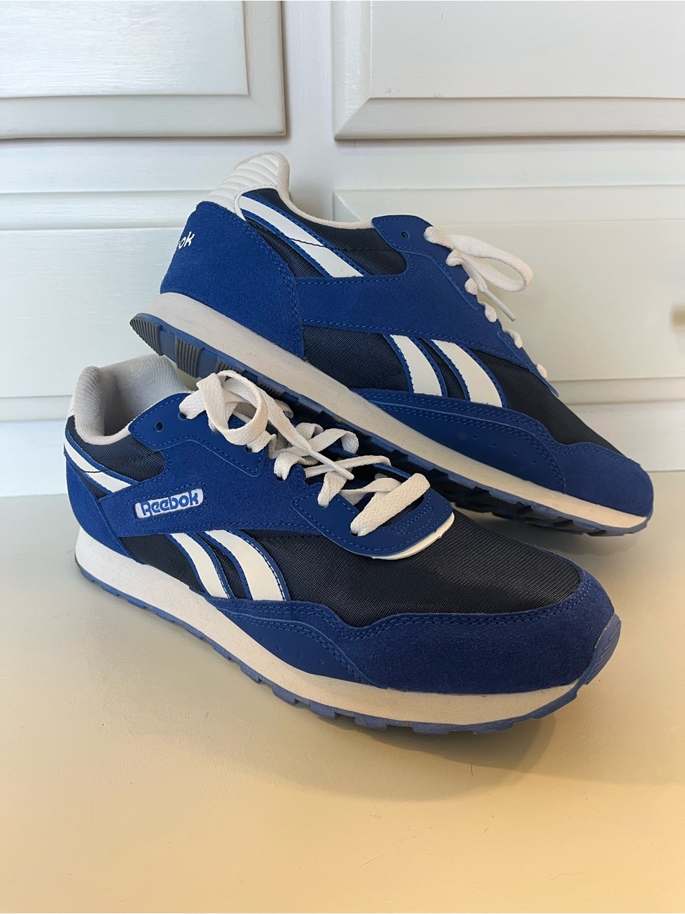 Reebok Blue & White Retro Runner Sneakers size 8.5